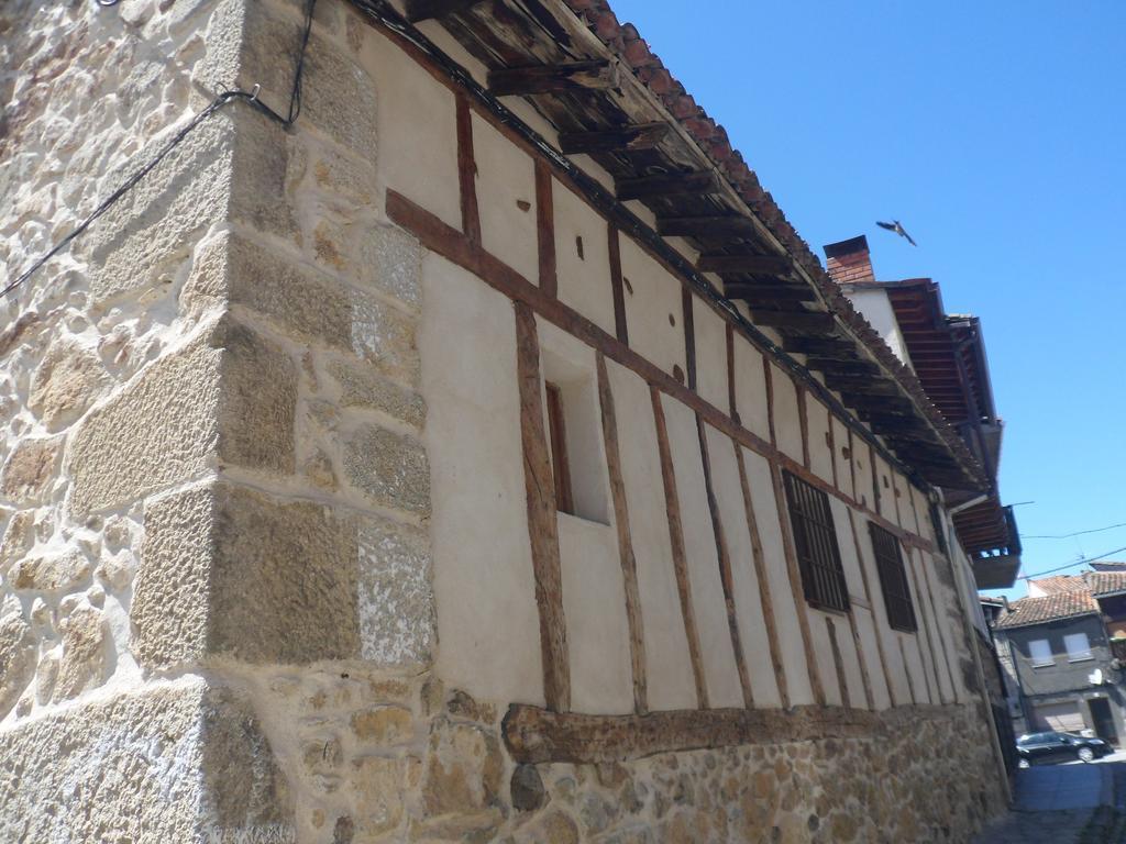 Villa La Chova Piedralaves Exterior foto