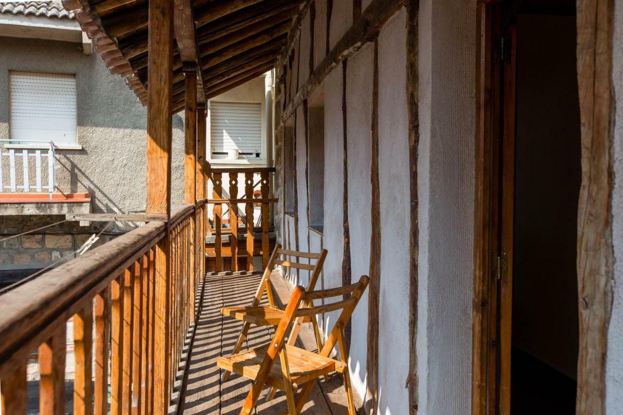 Villa La Chova Piedralaves Exterior foto
